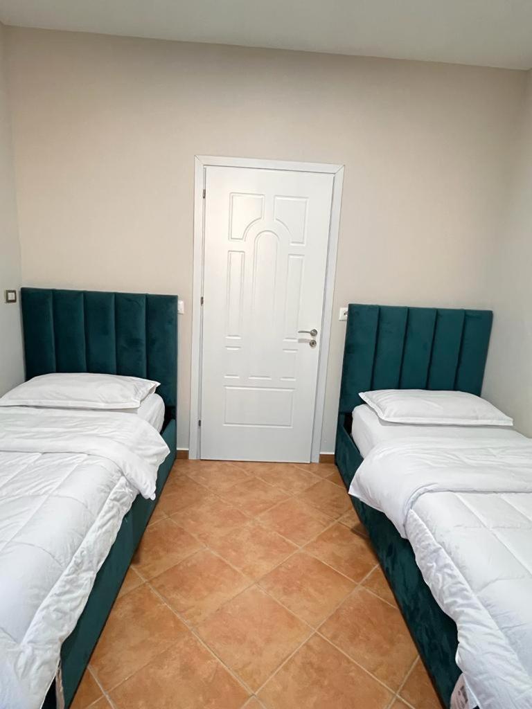 Belix Hotel Apartments, Near The Beach Durrës Eksteriør bilde