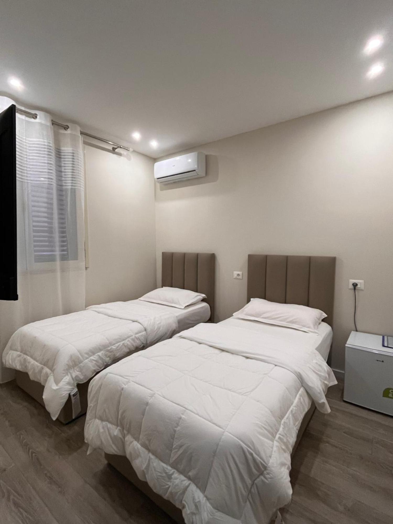 Belix Hotel Apartments, Near The Beach Durrës Eksteriør bilde